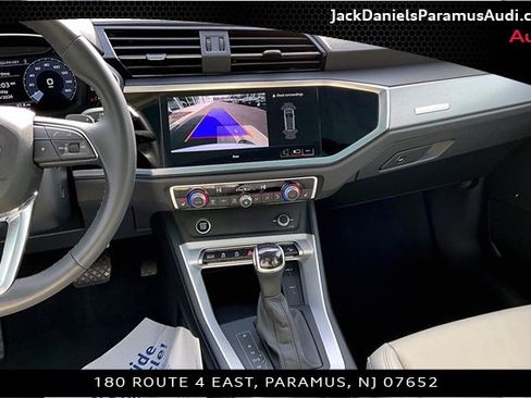 Used 2023 Audi Q3 2.0T Premium w/ Convenience Package image 6