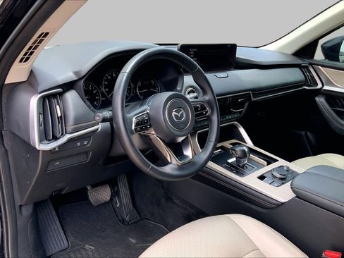 Used 2024 MAZDA CX-90 3.3 Turbo w/ Preferred Plus AWD/4WD image 18