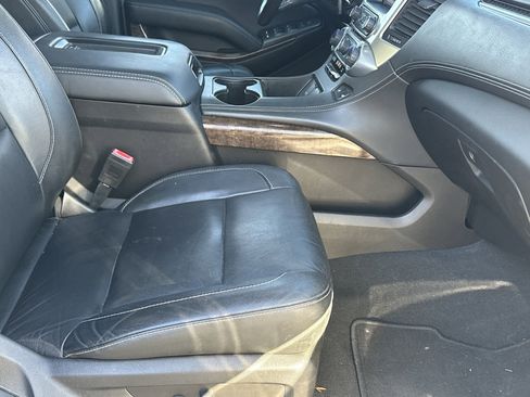 Certified 2019 Chevrolet Tahoe LT image 11