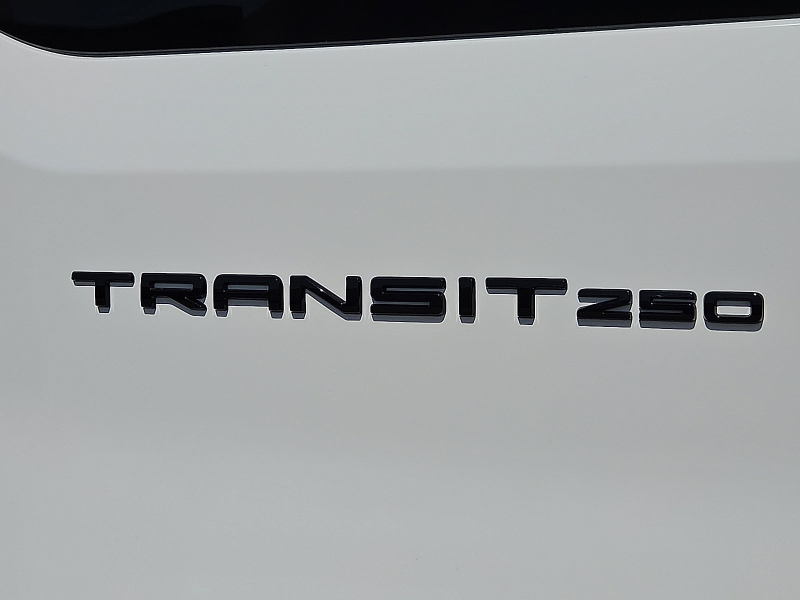 New 2026 Ford Transit 250 148 Medium Roof RWD image 9