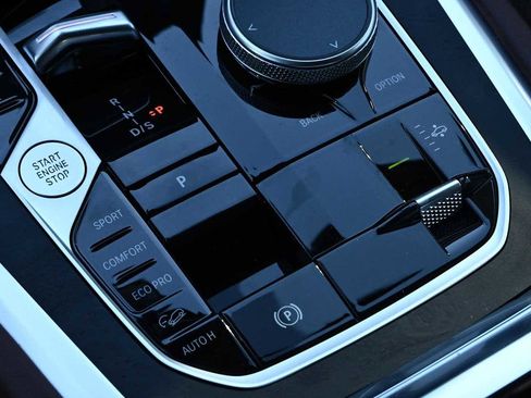 New 2026 BMW X6 xDrive40i w/ Climate Comfort Package image 14