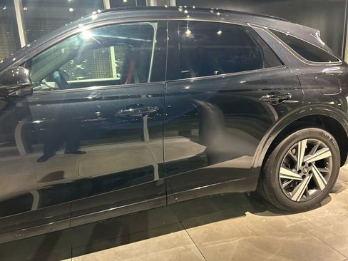 Used 2026 Genesis GV70 3.5T Sport Advanced image 3