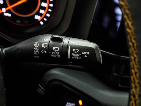 Used 2024 Jeep Wrangler Unlimited Sahara w/ Technology Group AWD/4WD image 39