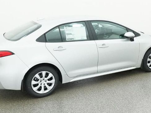 New 2026 Toyota Corolla LE image 10