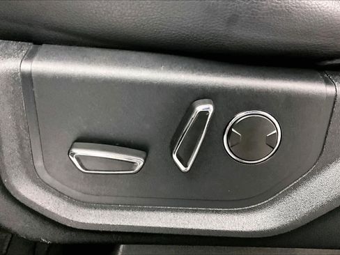 Used 2019 Ford Expedition Max Limited RWD image 29