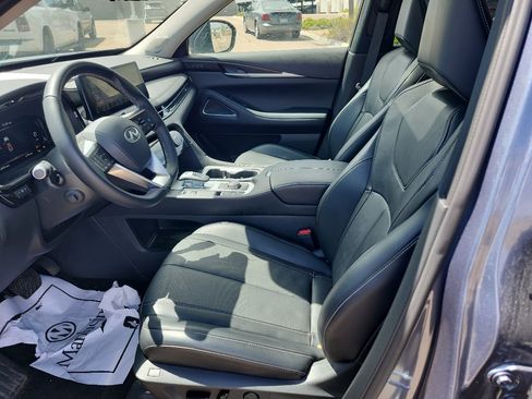 Used 2025 INFINITI QX60 Sensory w/ Vision Package AWD/4WD image 9