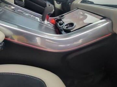 Used 2020 Land Rover Range Rover Sport HST image 22