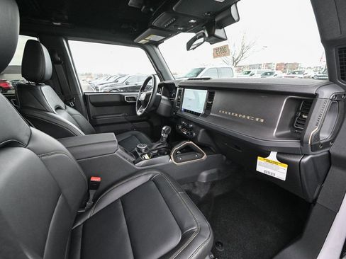 New 2025 Ford Bronco Badlands image 21