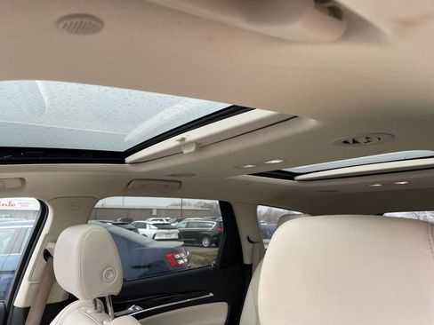 Used 2022 Buick Enclave Premium w/ Experience Buick Package image 13