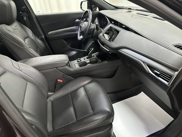 Used 2021 Cadillac XT4 Premium Luxury w/ Cold Weather Package AWD/4WD image 18