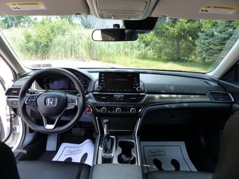 Used 2020 Honda Accord LX image 33