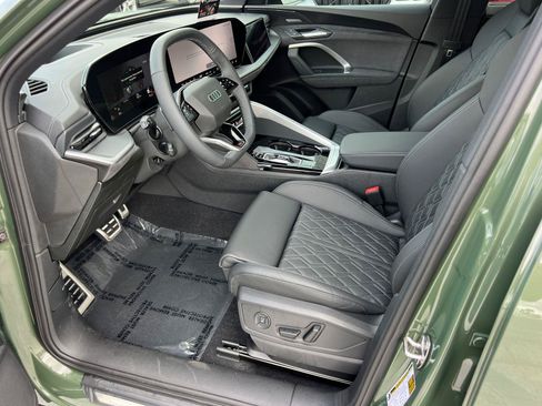 New 2026 Audi SQ5 Prestige AWD/4WD image 9