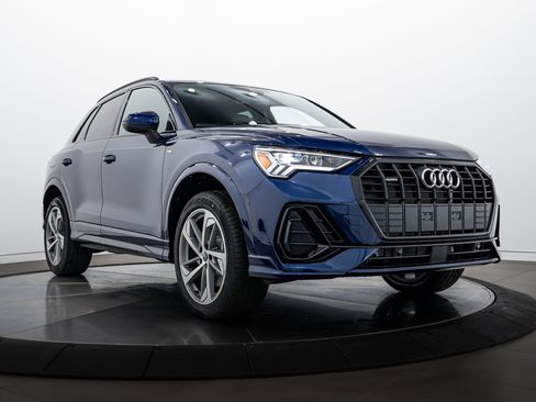 New 2025 Audi Q3 2.0T Premium image 1