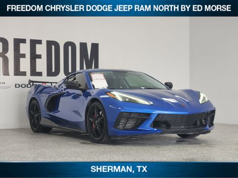 Used 2020 Chevrolet Corvette Stingray Premium Cpe w/ 3LT Preferred Equipment Group RWD image 2