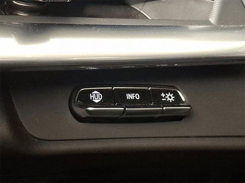 Used 2021 Chevrolet Corvette Stingray Premium Conv w/ Battery Protection Package image 28