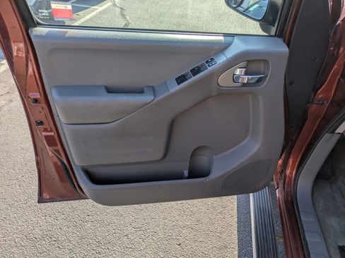 Used 2016 Nissan Frontier SV w/ SV Value Truck Package image 14