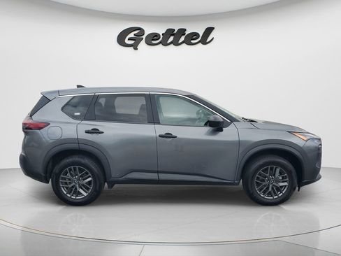 Used 2023 Nissan Rogue S image 4