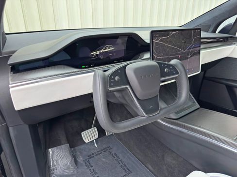 Used 2023 Tesla Model X Plaid AWD/4WD image 13