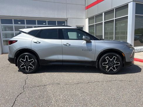 Used 2023 Chevrolet Blazer RS w/ Driver Confidence II Package AWD/4WD image 18