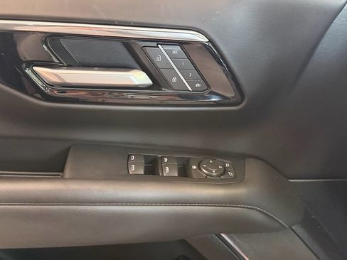 Used 2026 Chevrolet Tahoe LT RWD image 23