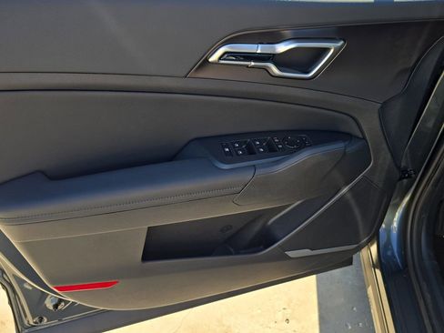 New 2026 Kia Sportage EX AWD/4WD image 18
