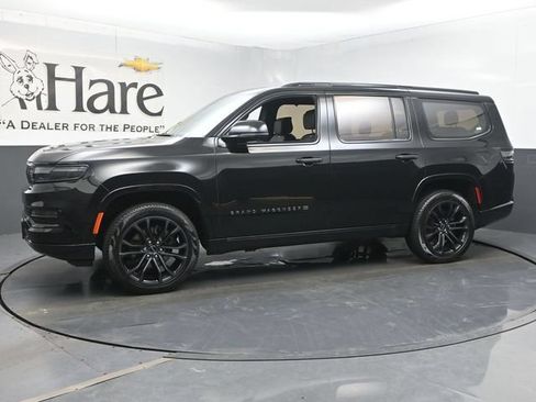 Used 2023 Jeep Grand Wagoneer Series II AWD/4WD image 35