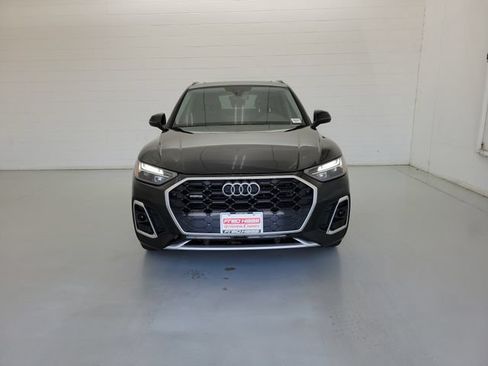 Used 2024 Audi Q5 2.0T Premium w/ Convenience Package AWD/4WD image 3