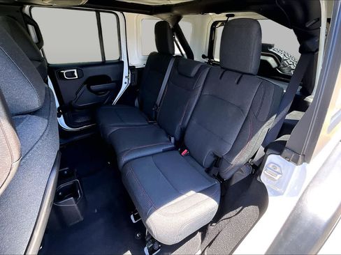 Used 2026 Jeep Wrangler Unlimited Rubicon AWD/4WD image 20
