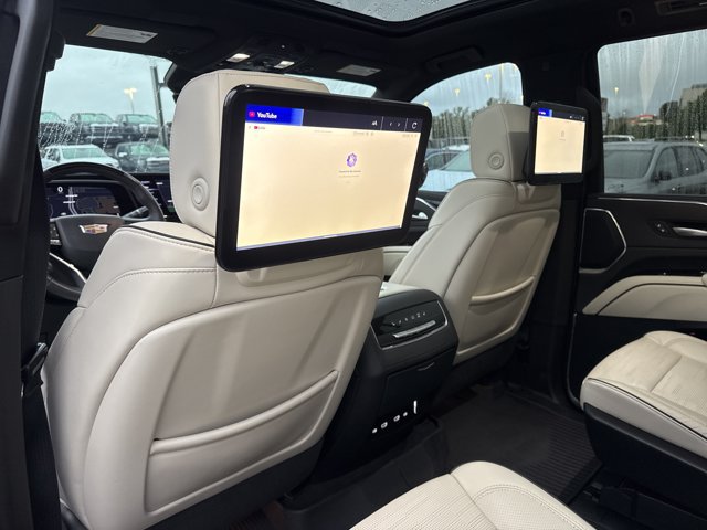Used 2024 Cadillac Escalade Sport w/ Touring Package AWD/4WD image 8