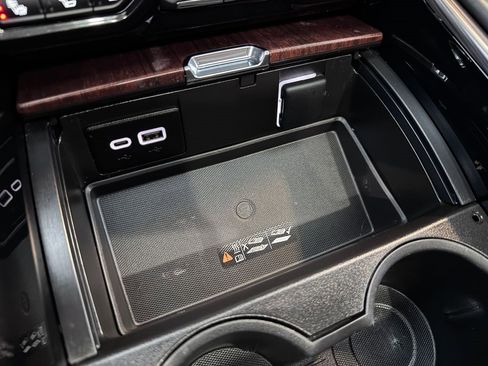 Certified 2023 GMC Yukon Denali Ultimate image 28