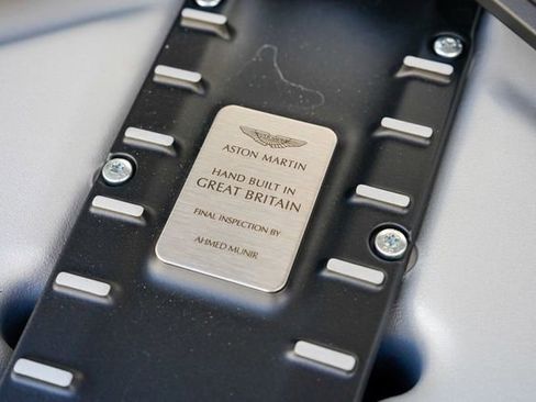 Used 2023 Aston Martin V12 Vantage Roadster image 99