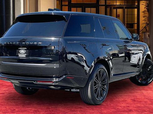 New 2026 Land Rover Range Rover SE AWD/4WD image 5