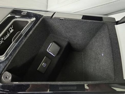 Used 2024 Cadillac Lyriq Sport RWD image 68