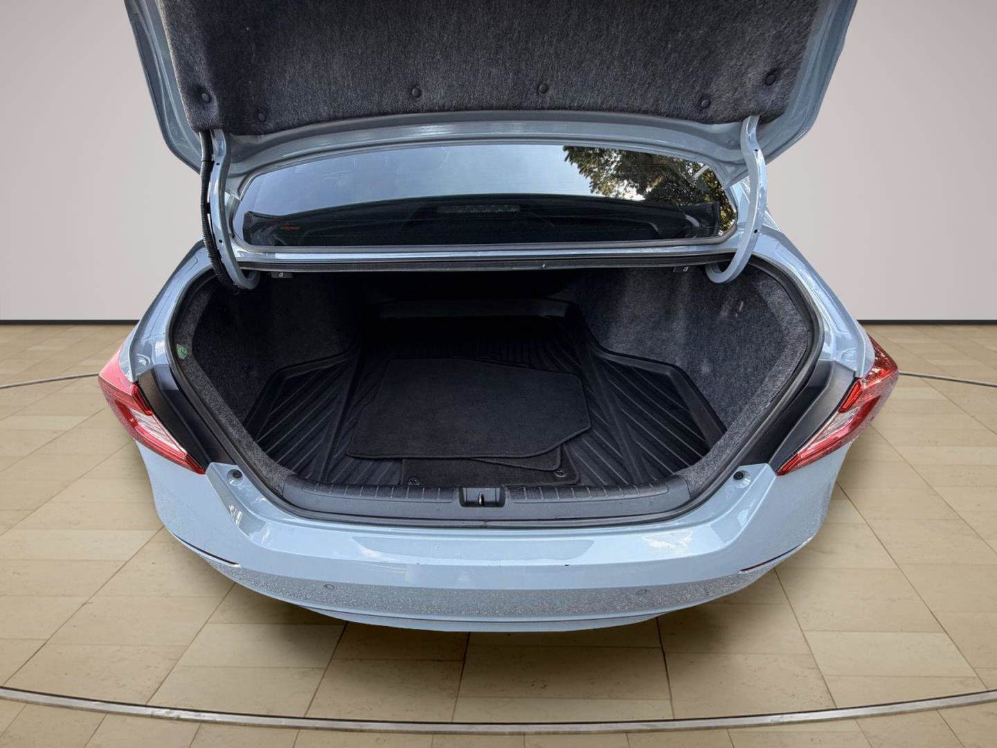 Used 2022 Honda Accord Touring image 17