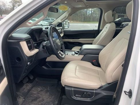 Used 2022 Ford Expedition Platinum image 26