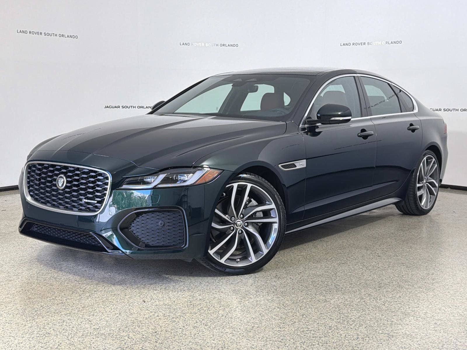 Certified 2024 Jaguar XF R-Dynamic SE AWD/4WD image 1