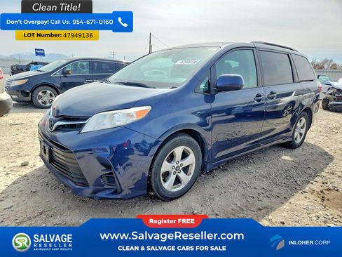 Used 2018 Toyota Sienna LE image 1