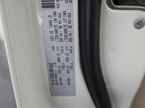 Used 2018 RAM 3500 Laramie image 65