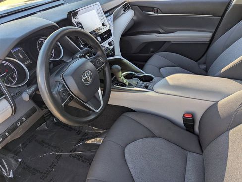 Used 2021 Toyota Camry LE image 19