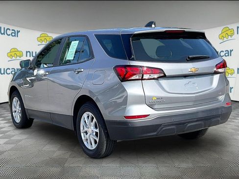 Used 2023 Chevrolet Equinox LS AWD/4WD image 4
