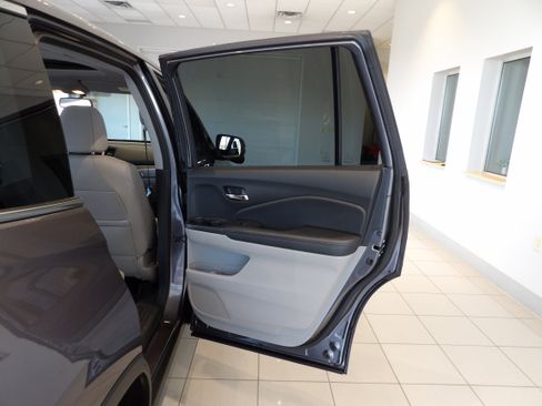 Used 2017 Honda Pilot EX-L image 18