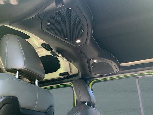 Used 2025 Jeep Gladiator Mojave image 21