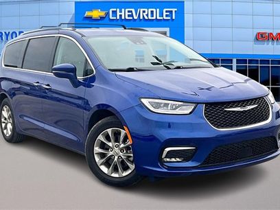 Used 2021 Chrysler Pacifica Touring-L