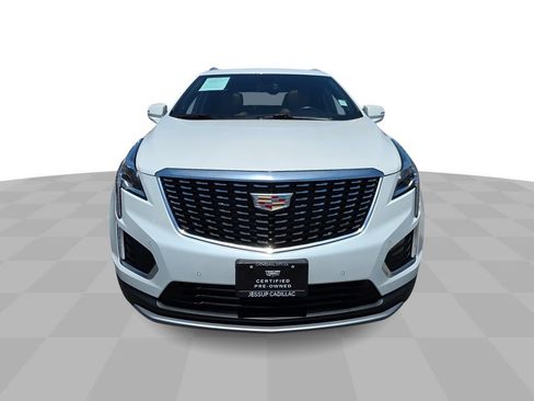 Certified 2024 Cadillac XT5 Premium Luxury w/ LPO, Premium Carpet Package FWD image 3