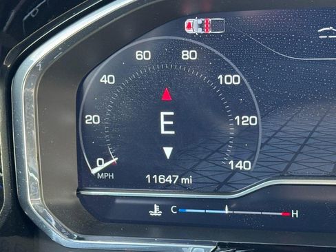 Used 2024 GMC Sierra 1500 SLT w/ SLT Premium Package image 18