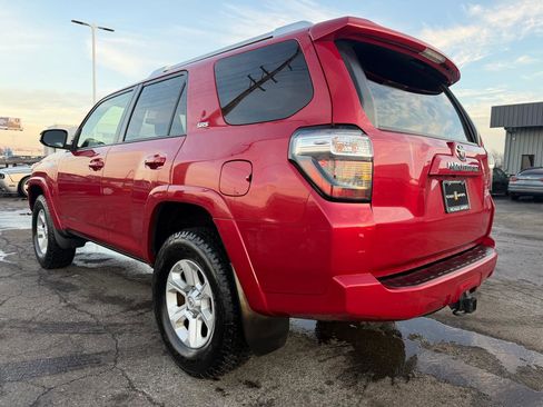Used 2015 Toyota 4Runner SR5 image 8
