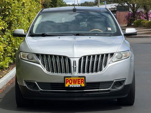 Used 2012 Lincoln MKX AWD image 9