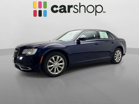 Used 2017 Chrysler 300 Limited AWD/4WD image 1