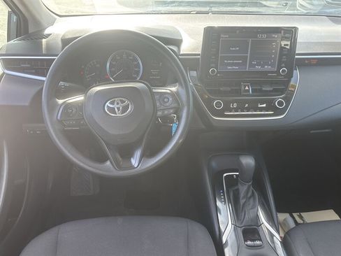 Used 2022 Toyota Corolla LE image 21