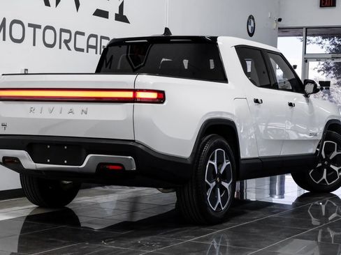 Used 2023 Rivian R1T Adventure image 10